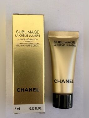 CHANEL La Creme Lumiere Cream